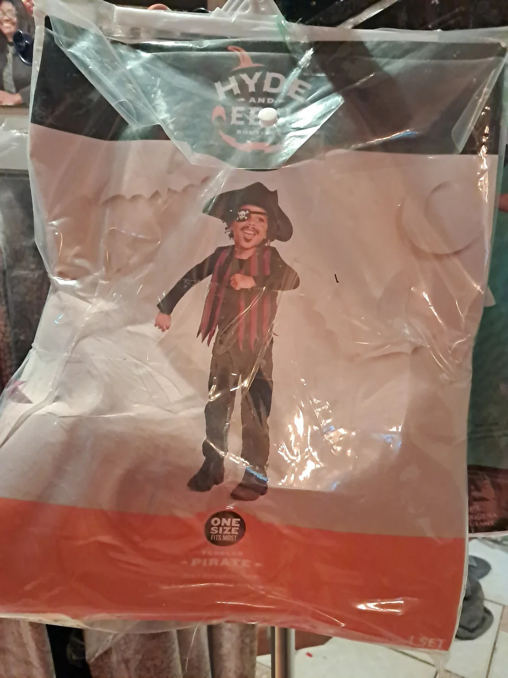 Kids' Black and Red Pirate Costume